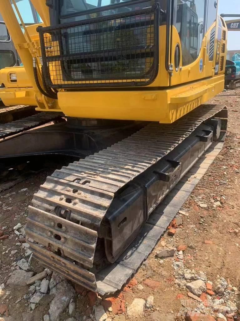 Komatsu PC 120-8 Средни екскаватори 7т - 12т