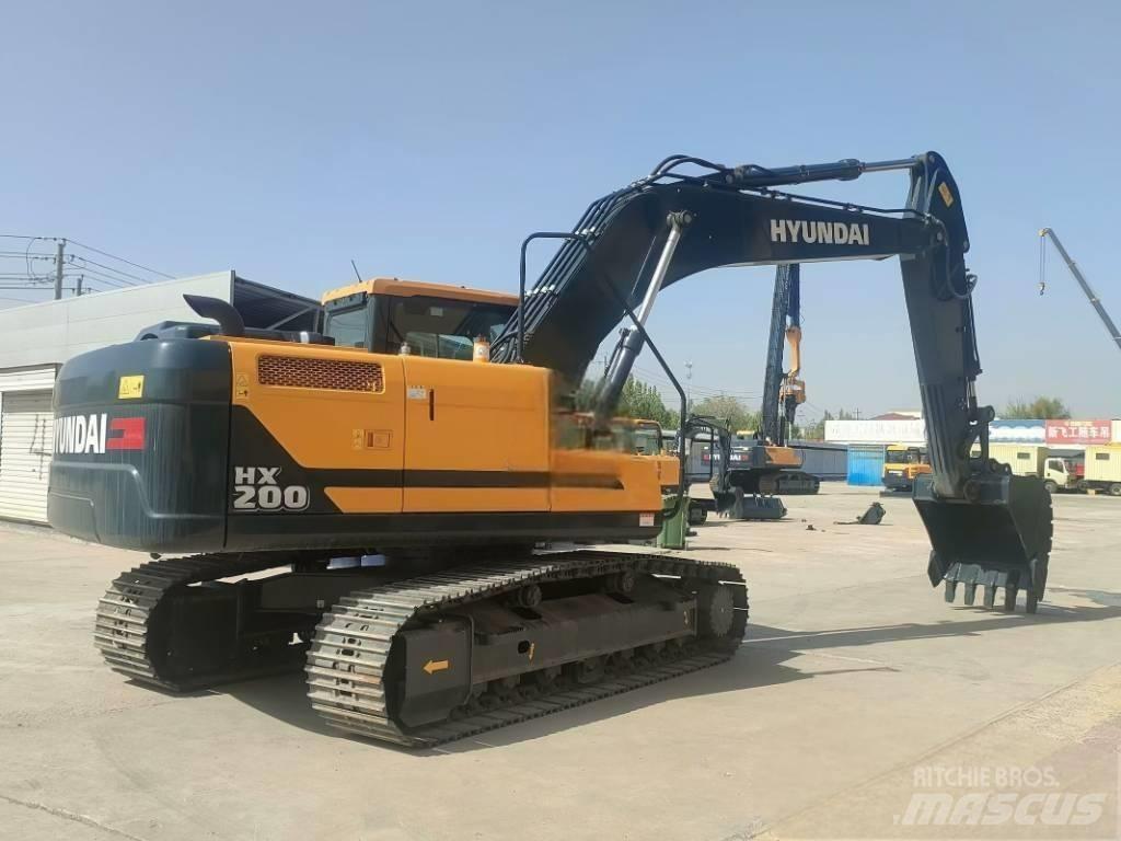 Hyundai HX 200 Верижен екскаватор