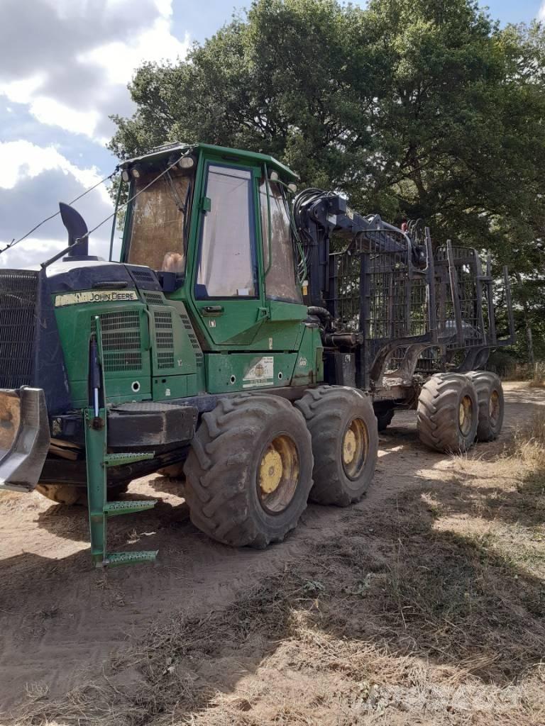 John Deere 1210 G Форуардери