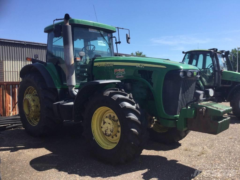 John Deere 8420 Трактори