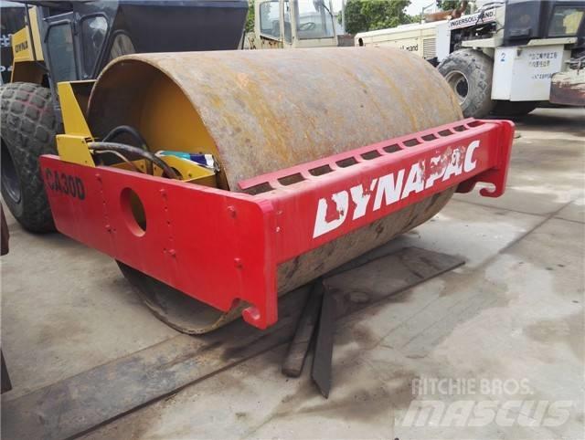 Dynapac CA 30 D Еднобарабанни ролки
