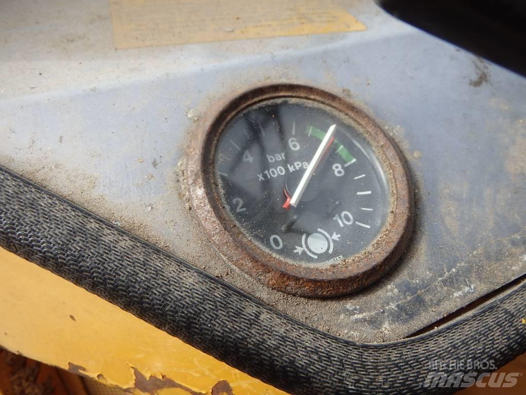 Volvo BM 4300 4x4 Колесни товарачи