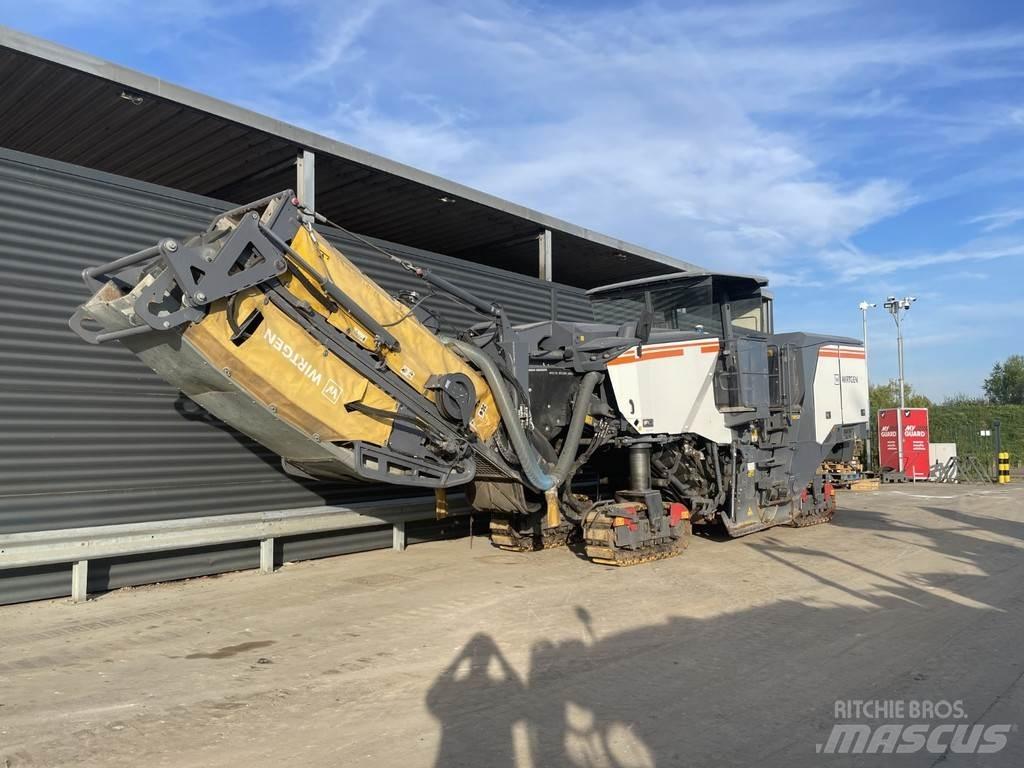 Wirtgen W 220 FI Машини за студено раздробяване на асфалт