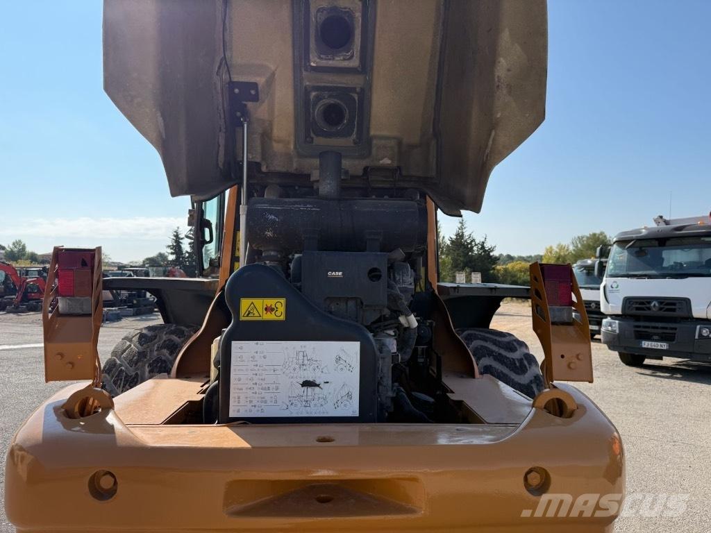 CASE 721 E Колесни товарачи