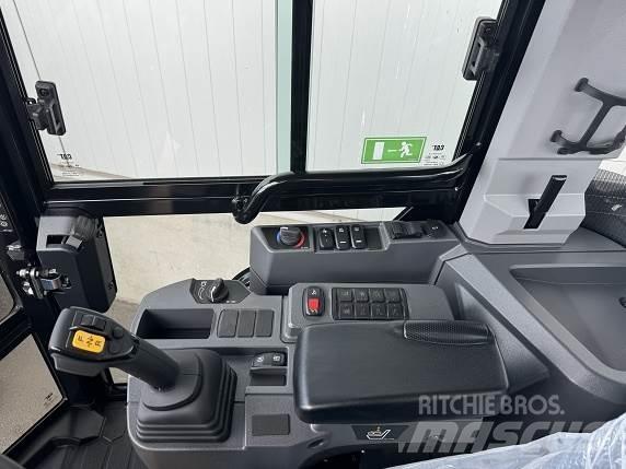 CAT 906 Колесни товарачи