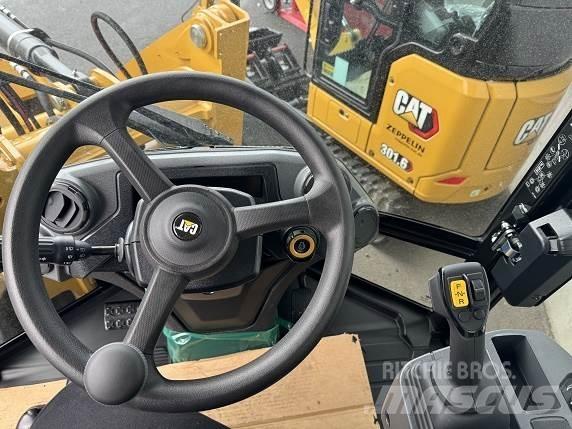 CAT 906 Колесни товарачи