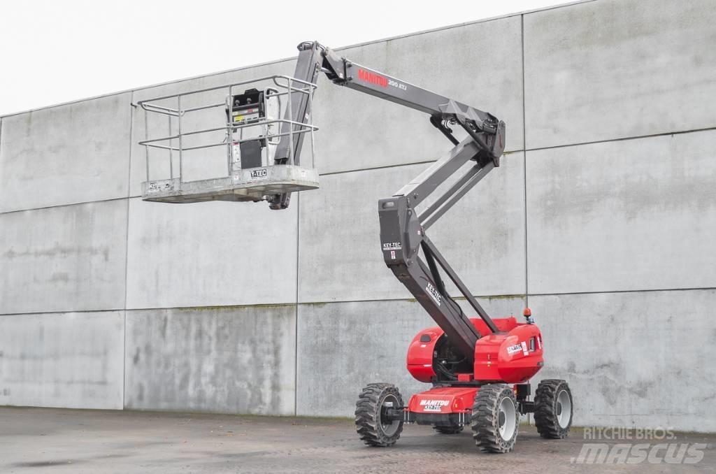 Manitou 200 ATJ RC Съчленени стрелови подемници