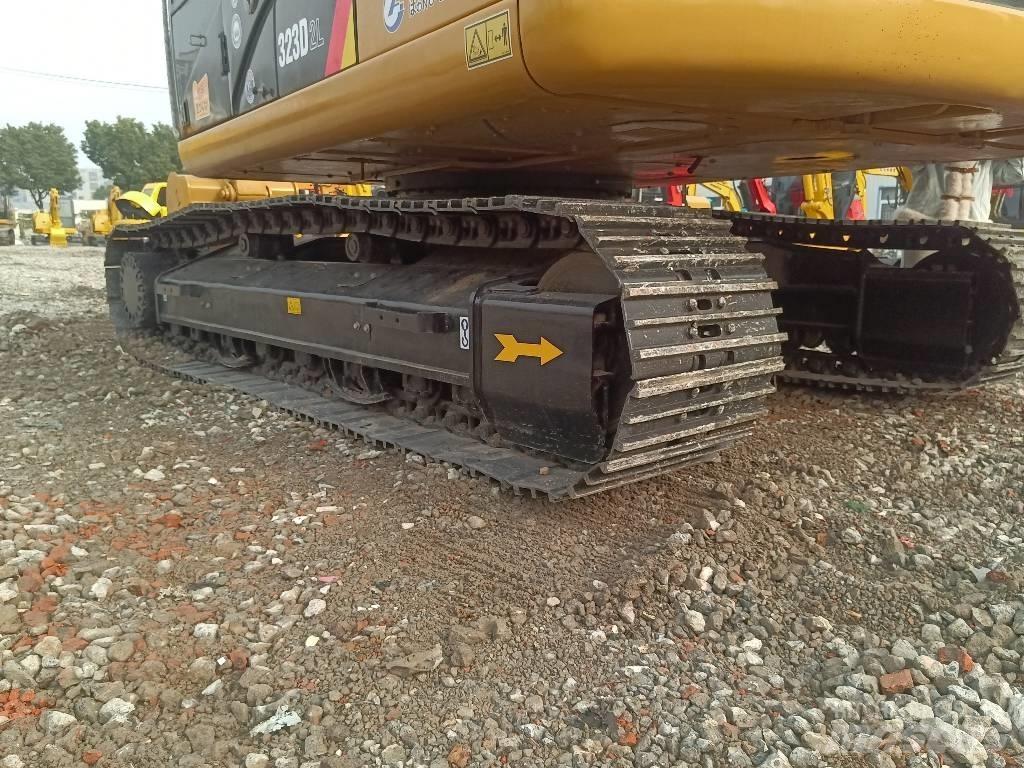 CAT 323 D Верижен екскаватор