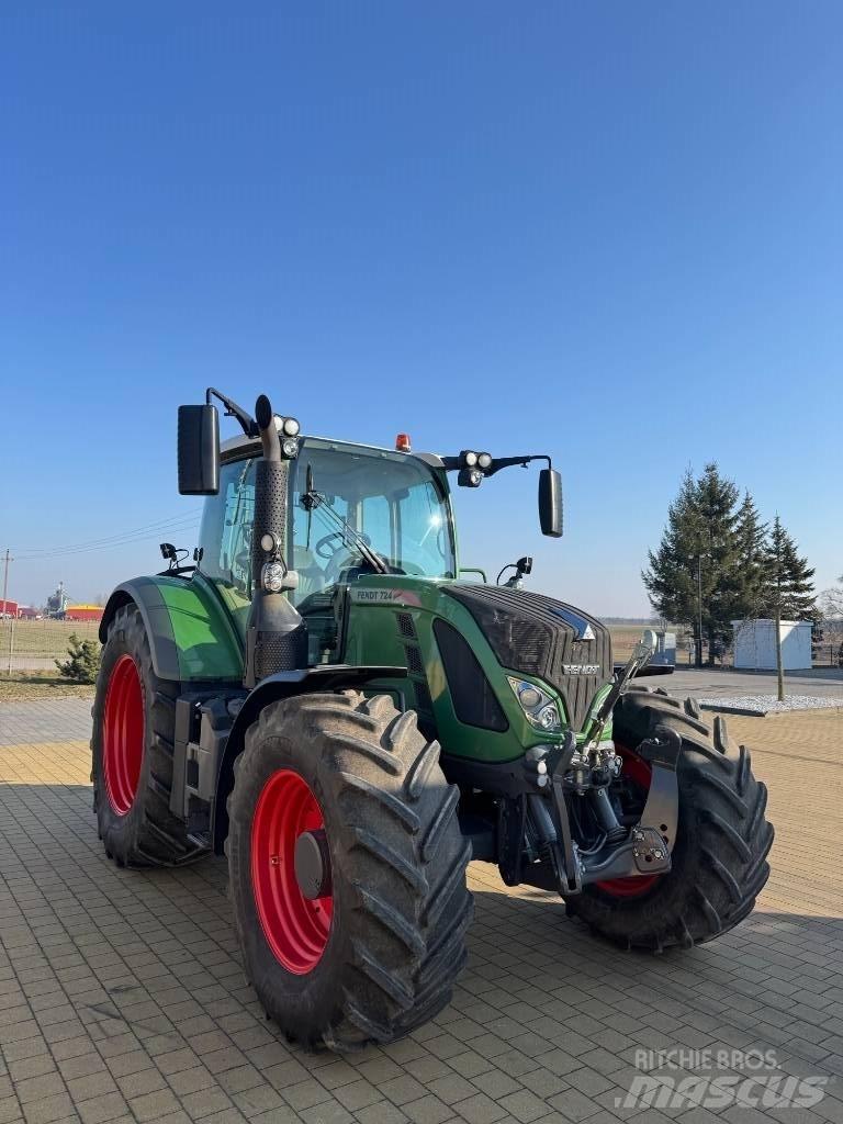 Fendt 724 Profi Трактори