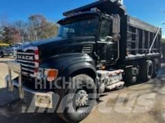 Mack CV 713 Самосвал