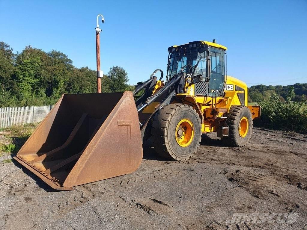 JCB 437 HT Колесни товарачи