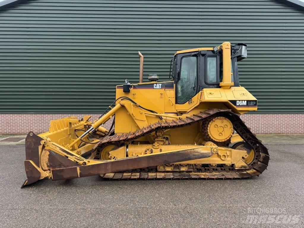 CAT D 6 M LGP Верижни булдозери

