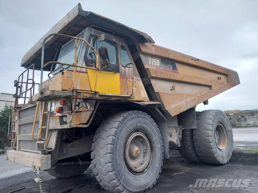CAT 775 D Твърди самосвали
