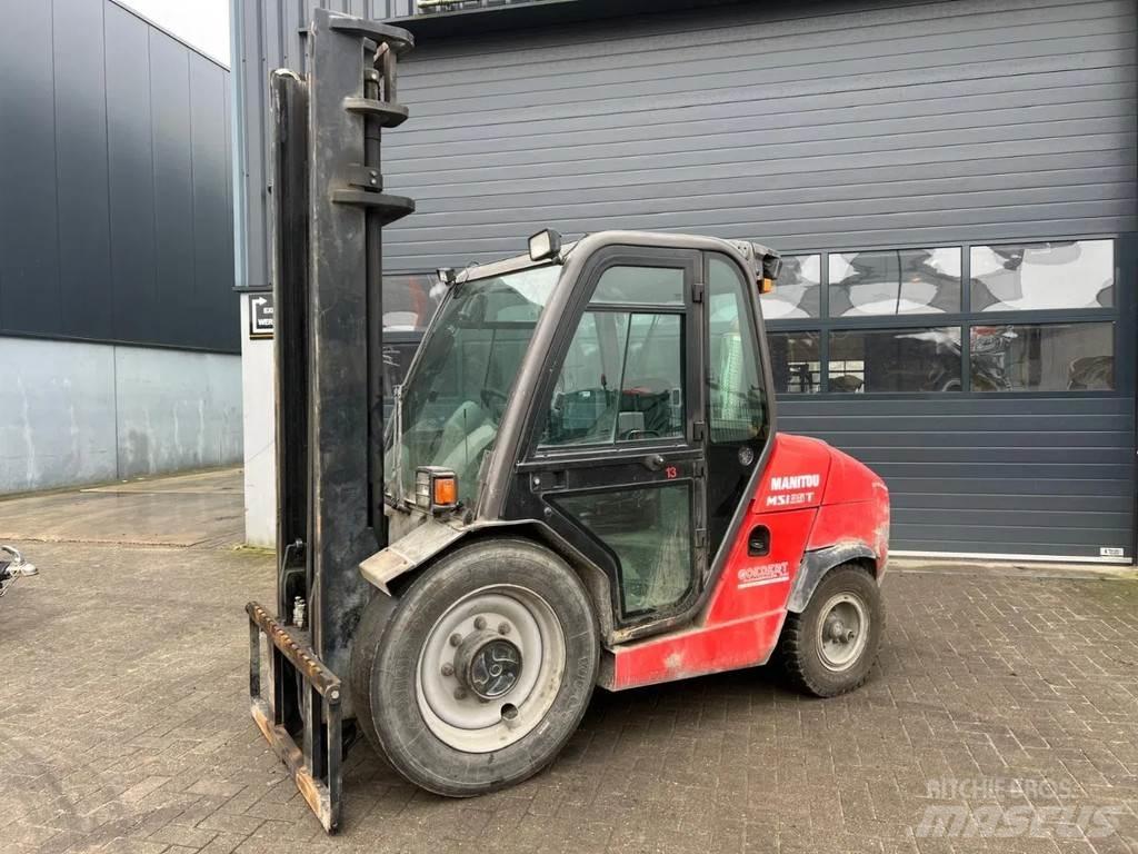 Manitou MSI 35 T Камиони за херавни местности