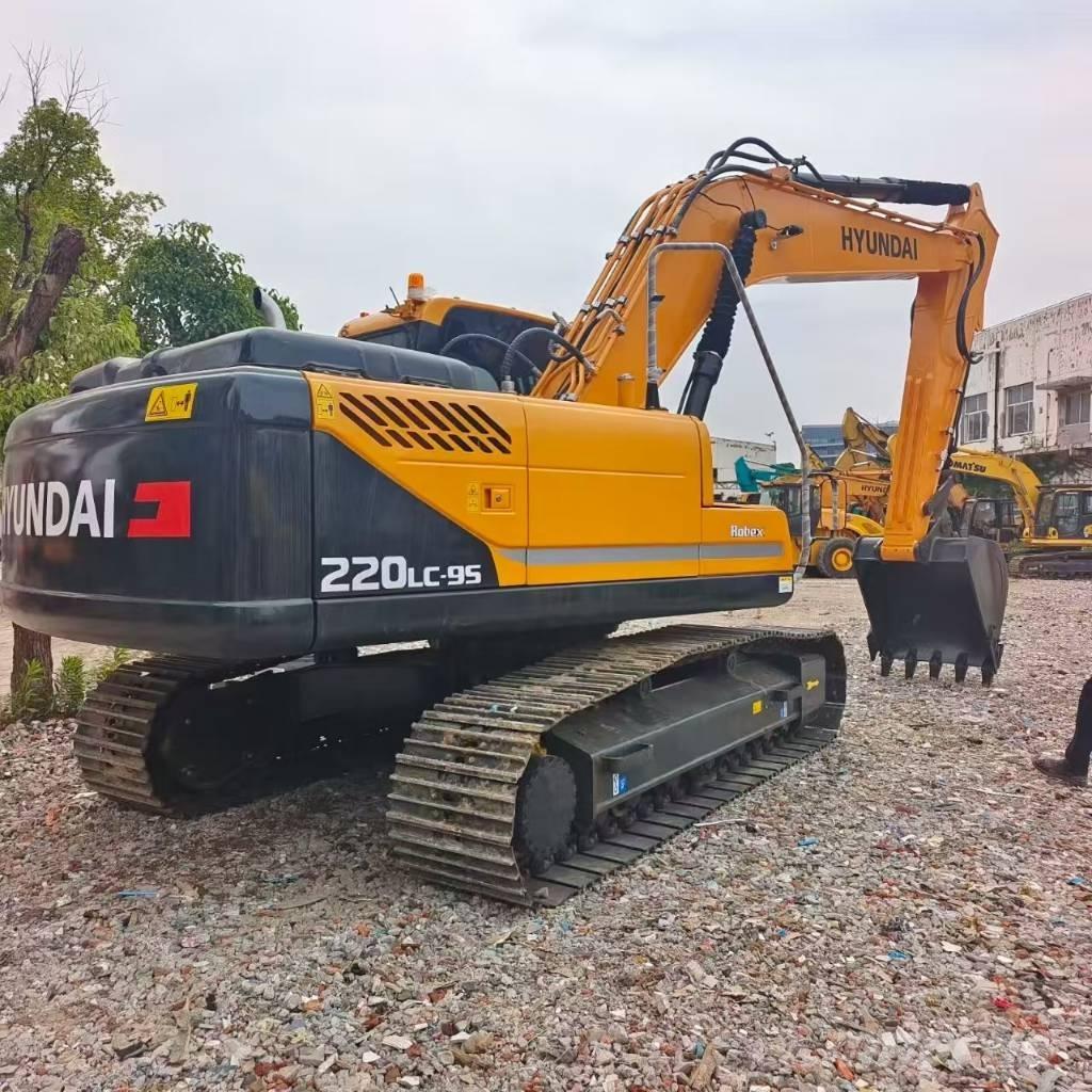 Hyundai 220LC-9S Верижен екскаватор