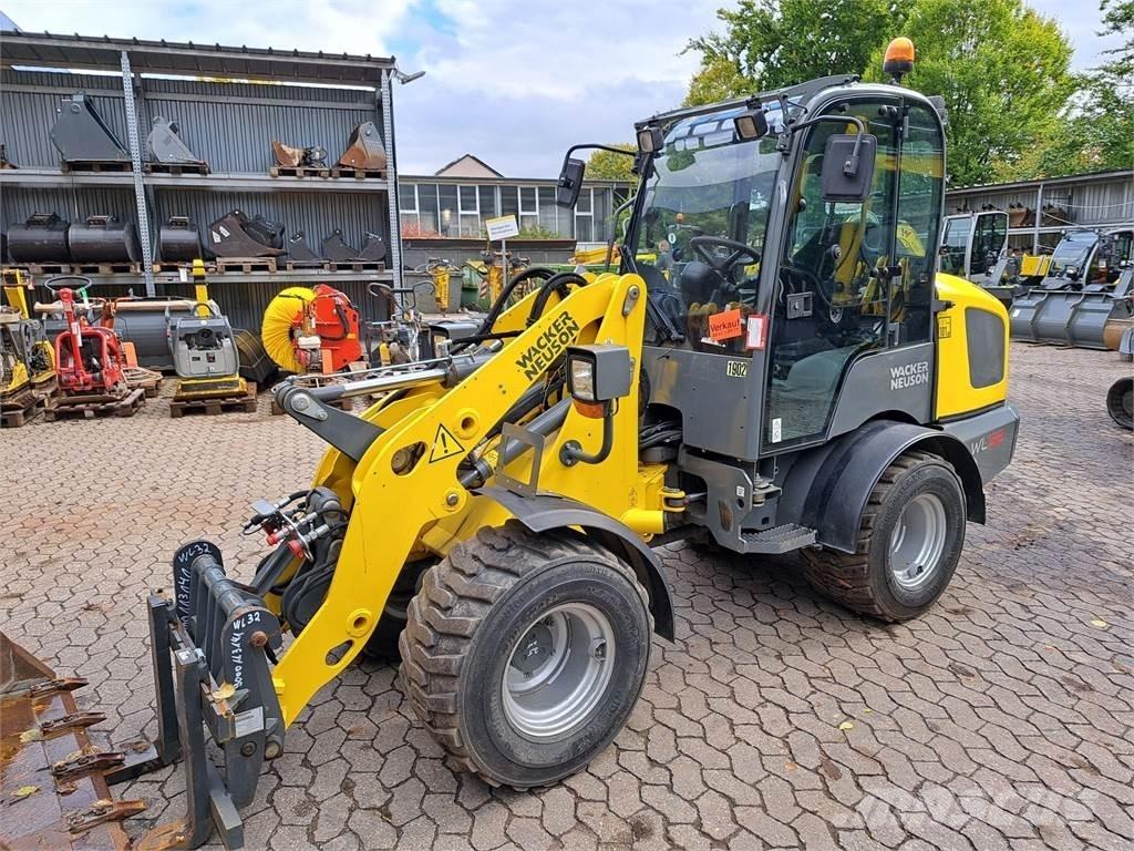 Wacker Neuson WL32 Колесни товарачи