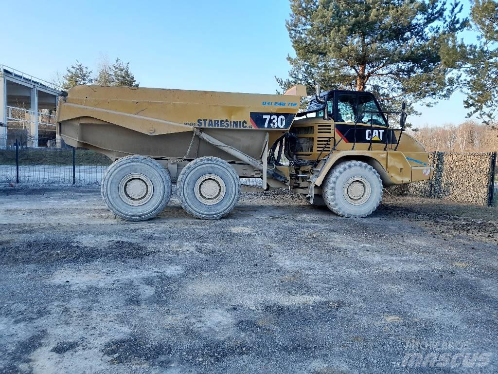 CAT 730 Дъмпери/моторни превозни средства