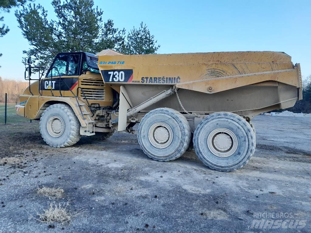 CAT 730 Дъмпери/моторни превозни средства