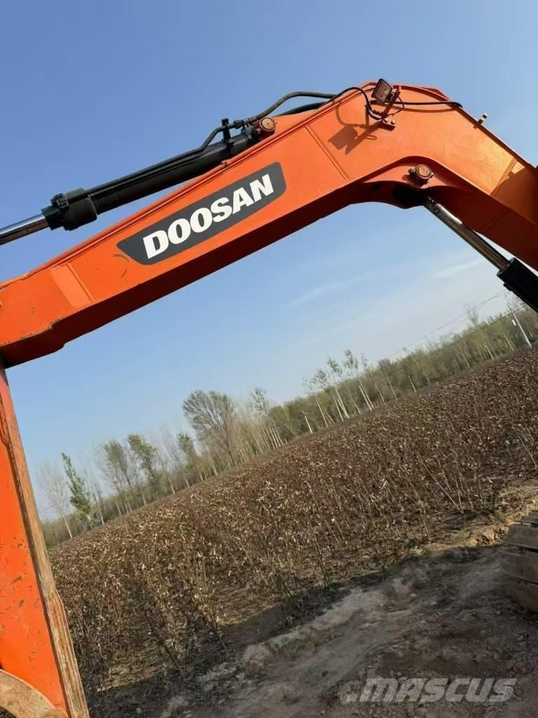 Doosan DX 75-9 C Верижен екскаватор