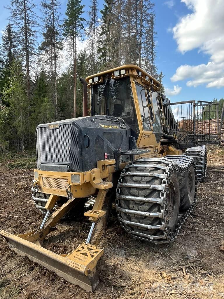 Tigercat 1085 Форуардери