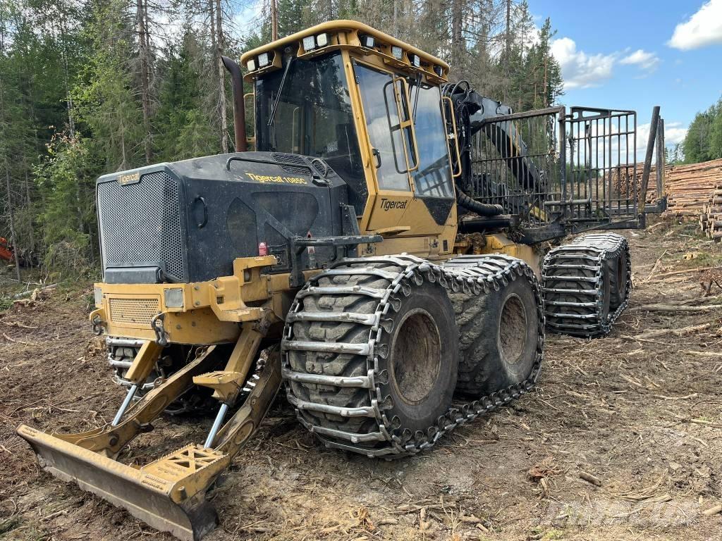 Tigercat 1085 Форуардери