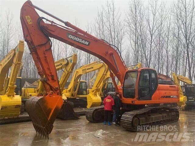 Doosan DX300LC Верижен екскаватор