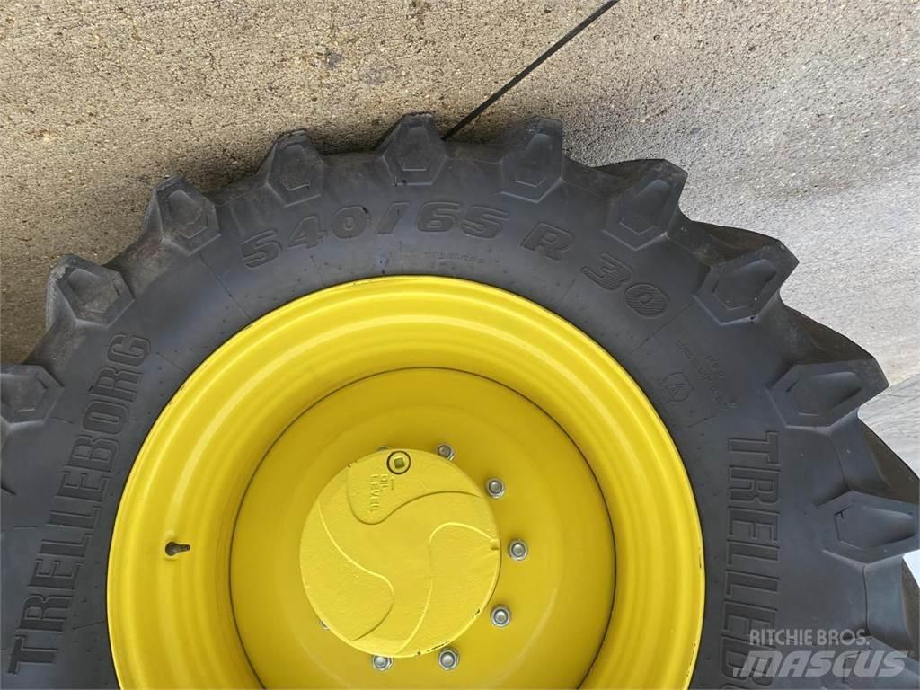 John Deere 6R 155 Трактори