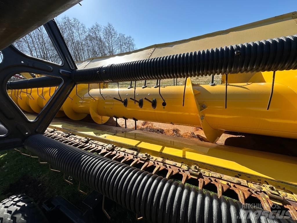 New Holland CX 8080 Комбайни