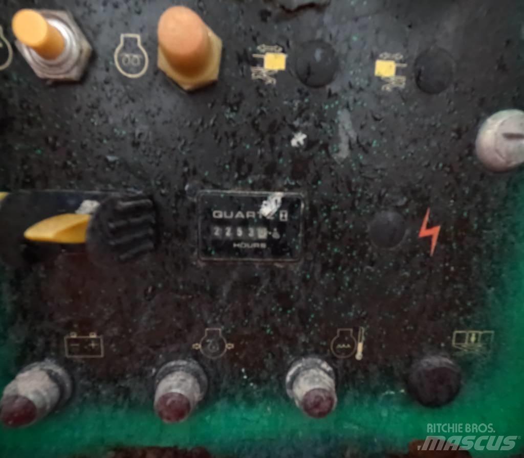 JLG 4394 RT Ножични работни платформи