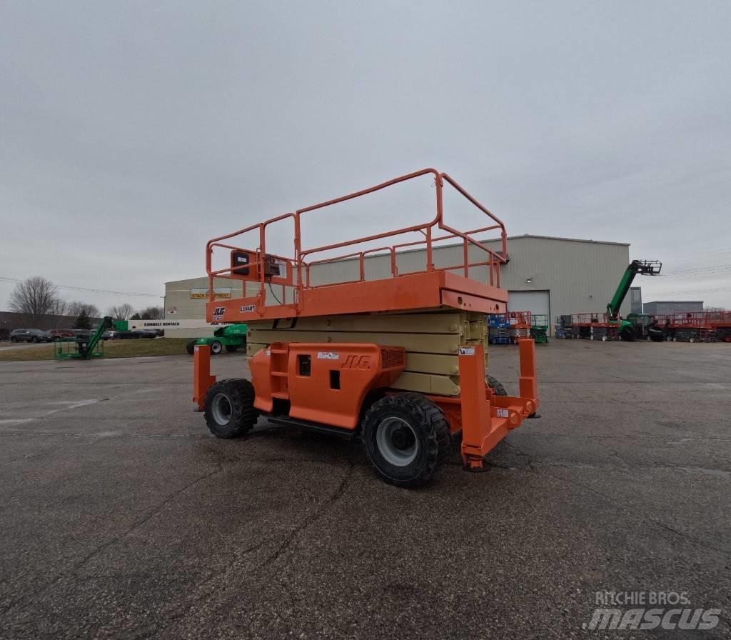 JLG 4394 RT Ножични работни платформи