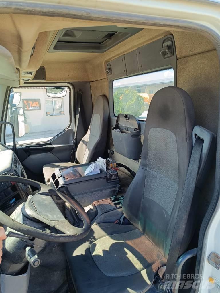 Renault 320 DCI Автокранове