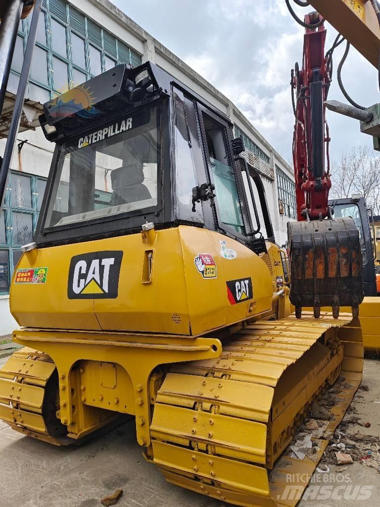 CAT D 5 K Верижни булдозери
