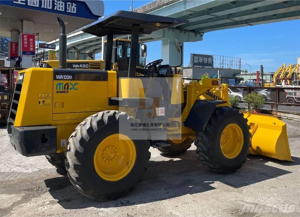 Komatsu WA100M-3 Колесни товарачи