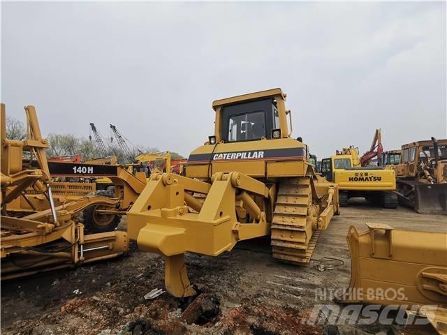 CAT D7H Верижни булдозери
