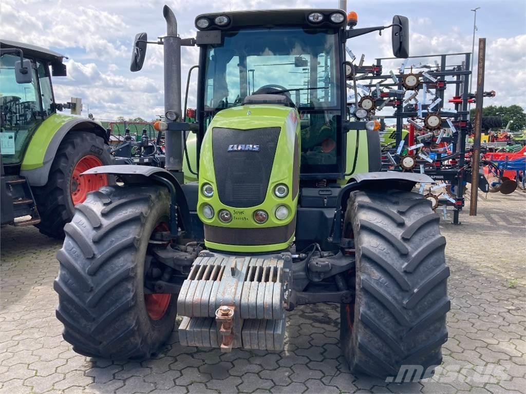 CLAAS Arion 640 Трактори