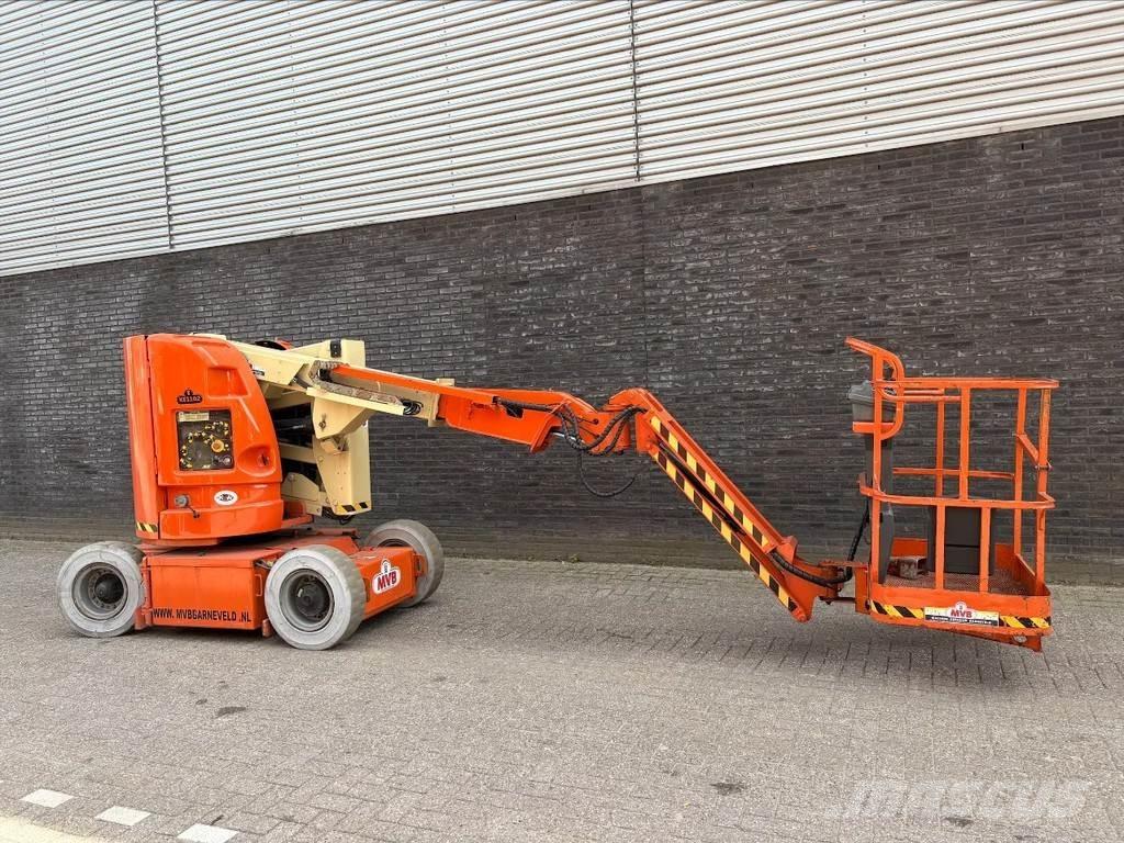 JLG E300AJP Съчленени стрелови подемници