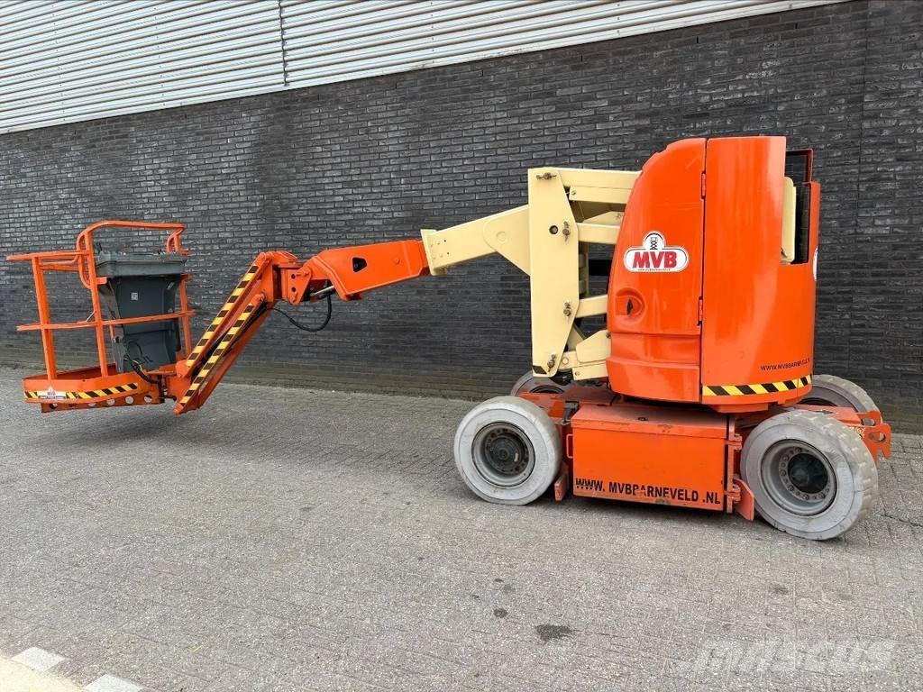 JLG E300AJP Съчленени стрелови подемници
