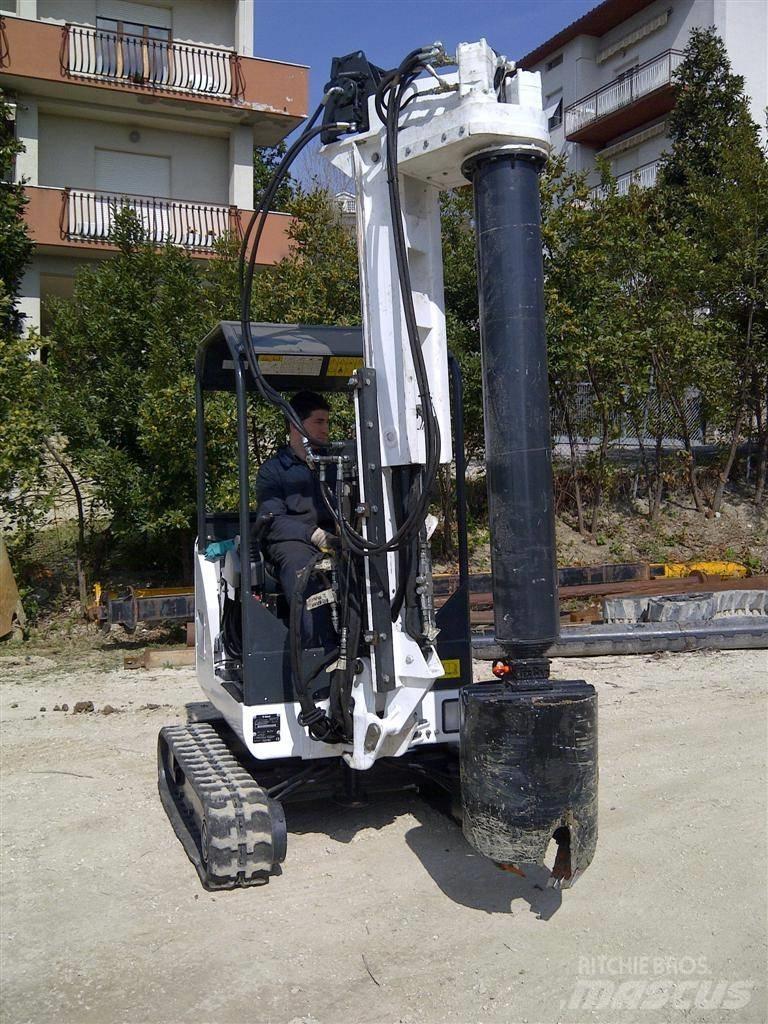 Tescar CF1 Пилоти
