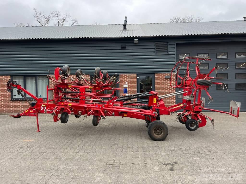Lely Lotus 1325 Гребла и сенообръщачки