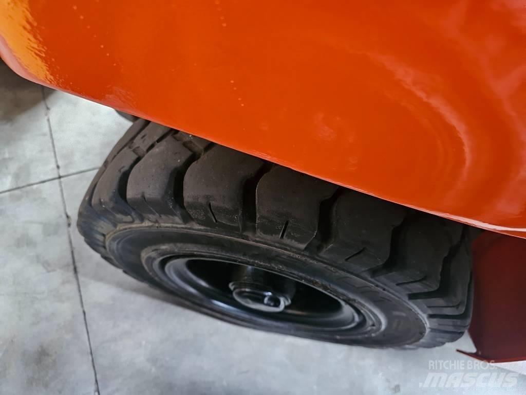 Toyota 02-8 FG F 20 Камиони с АГУ