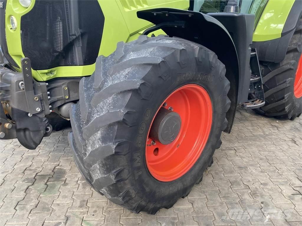 CLAAS Arion 640 Трактори