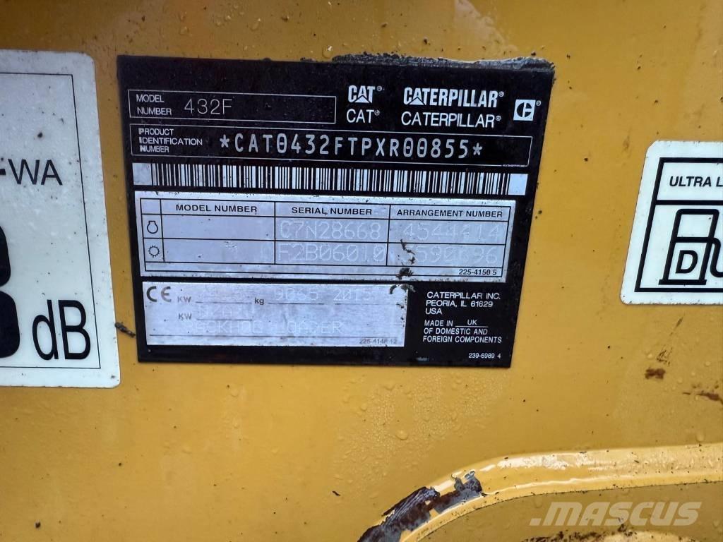 CAT 432 F Товарач със заден ексватор