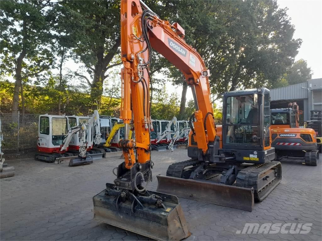 Doosan DX85R-3 Средни екскаватори 7т - 12т