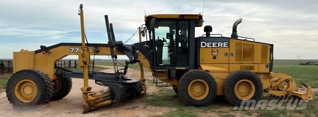 DEERE 772GP Грейдери