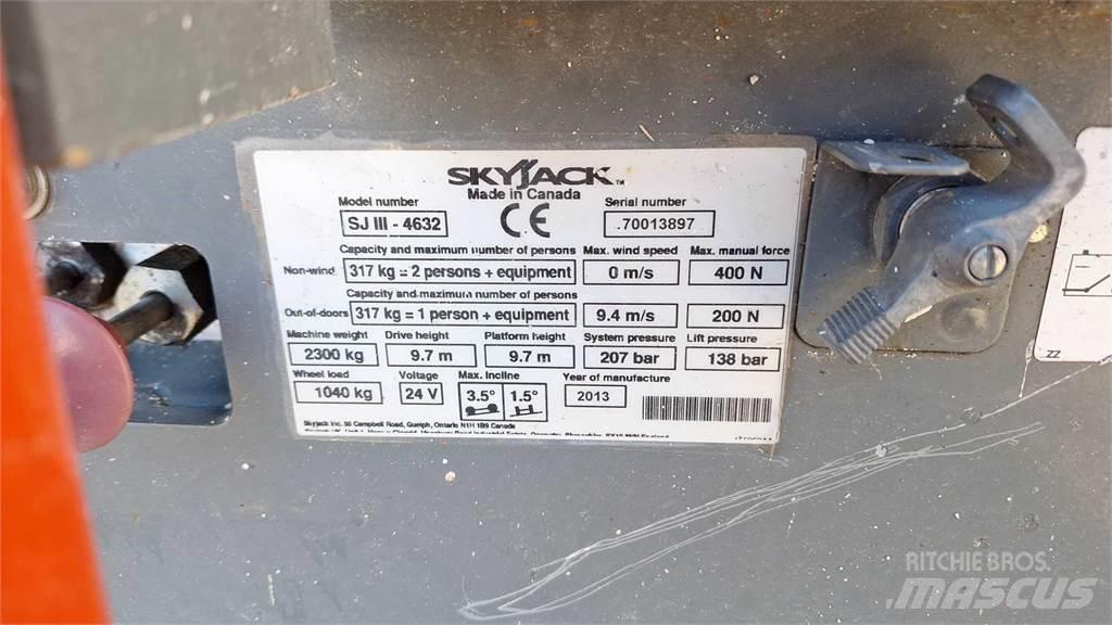 SkyJack SJIII4632 Ножични работни платформи