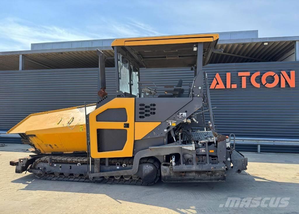 Volvo P 6820C Машини за асфалт