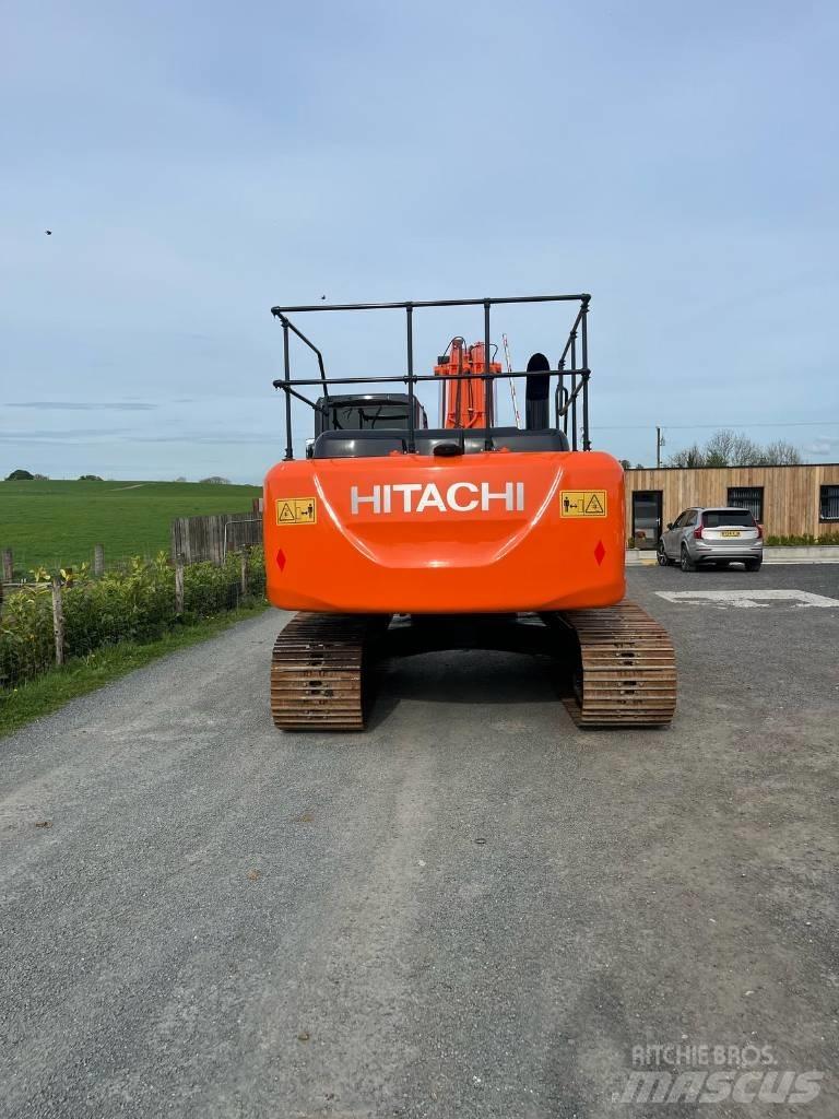Hitachi Zaxis 210 LC Екскаватори с дълго рамо