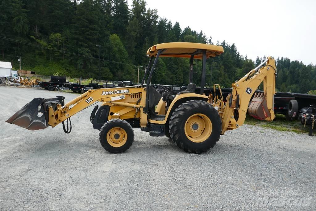 DEERE 110 Товарач със заден ексватор