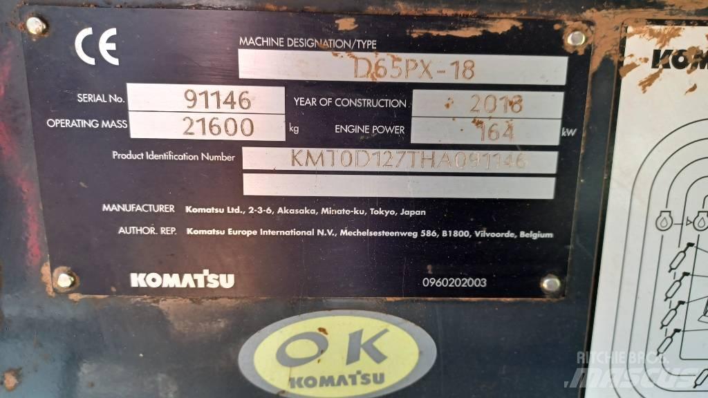 Komatsu D65PX-18 Верижни булдозери

