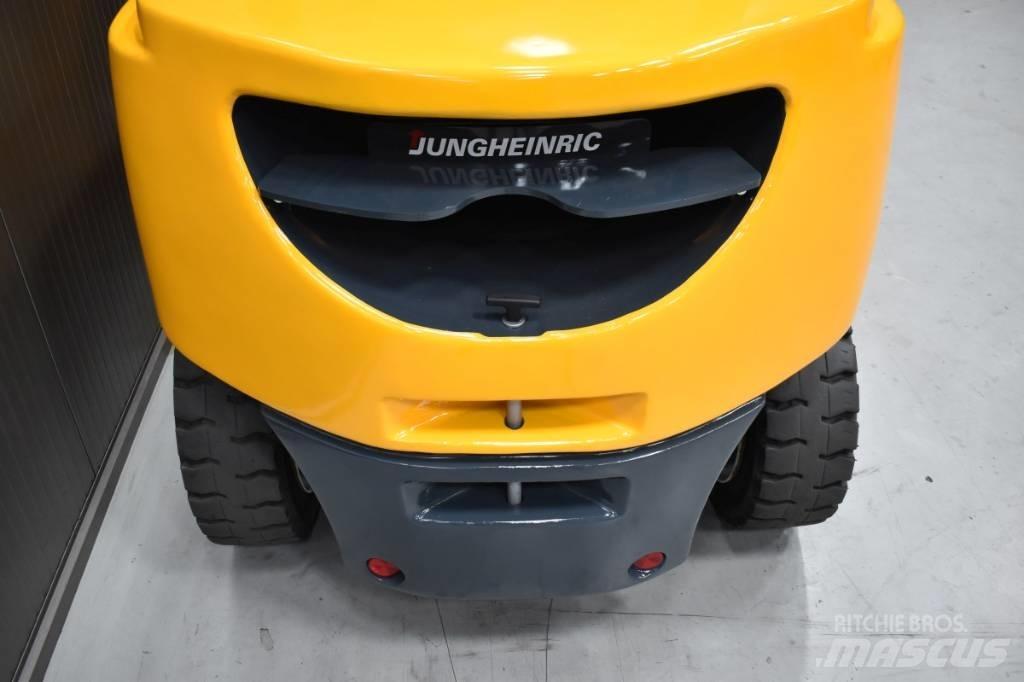 Jungheinrich DFG 550 Дизелови камиони